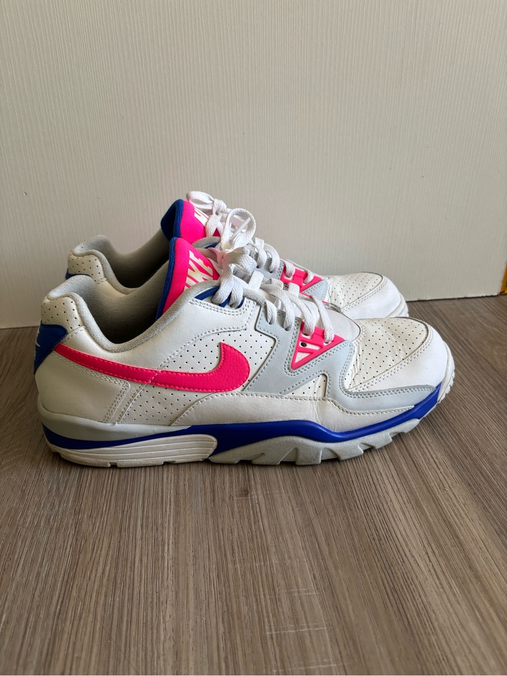 Nike Air Cross Trainer 3 Low FN6887-100 White Hyper Pink Blue Men's Size US 11.5